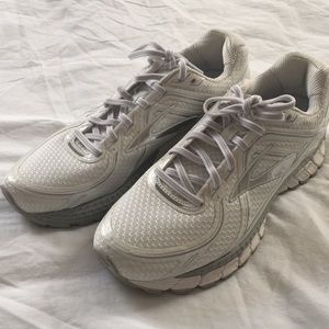 Brooks running sneakers